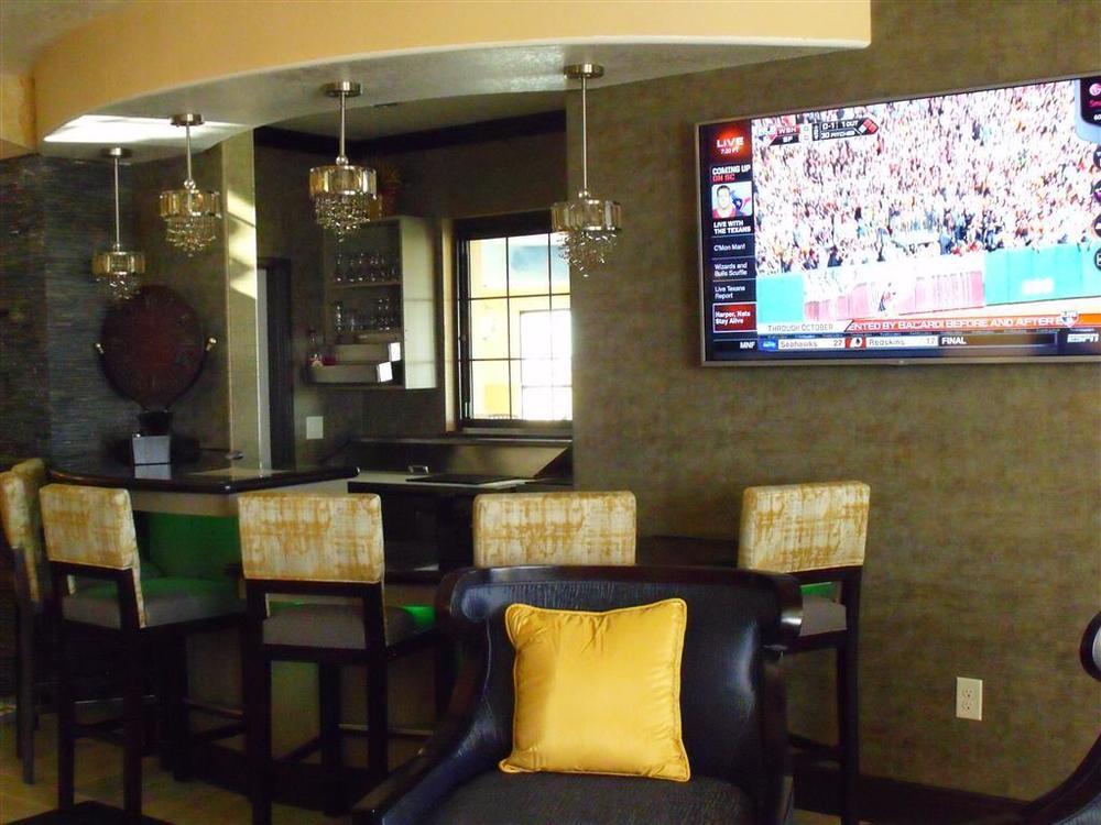Best Western Plus Emerald Inn & Suites Garden City Restoran foto